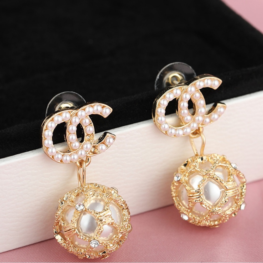 Women’s Elegant Gold and Pearl Drop Earrings Double C Faux Pearl Earrings Gift - Picture 7 of 8